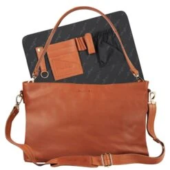 Plevier Millau Dames Laptoptas 15,6" Cognac 14 Plevier Millau Dames Laptoptas 15,6" Cognac -Ospre Koffers Winkel image 11777