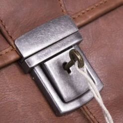 The Chesterfield Brand Shay Laptopbag Cognac 11 The Chesterfield Brand Shay Laptopbag Cognac -Ospre Koffers Winkel image 11968