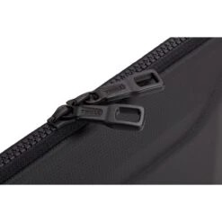 Thule Gauntlet Sleeve MacBook Pro 13'' - 14'' & MacBook Air Black -Ospre Koffers Winkel image 13433