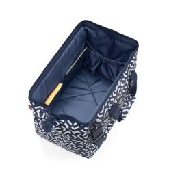 Reisenthel Travelling Allrounder L Pocket Signature Navy 5 Reisenthel Travelling Allrounder L Pocket Signature Navy -Ospre Koffers Winkel image 18520