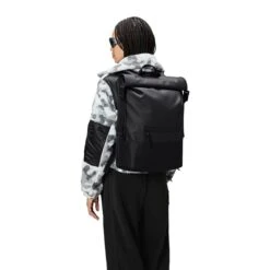 Rains Trail Rolltop Backpack W3 Black 6 Rains Trail Rolltop Backpack W3 Black -Ospre Koffers Winkel image 22441