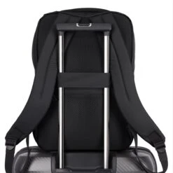 Travelite Basics Boxy Backpack Black 13 Travelite Basics Boxy Backpack Black -Ospre Koffers Winkel image 22558