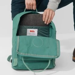 Fjallraven Kanken Frost Green-confetti Pattern -Ospre Koffers Winkel image 23147