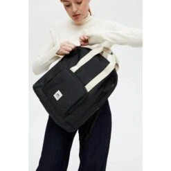 Lefrik Capsule Backpack Black -Ospre Koffers Winkel image 23491