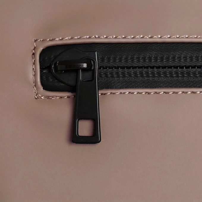 Daniel Ray Highlands Waterafstotende Laptop Backpack 15.6'' M Pink 5 Daniel Ray Highlands Waterafstotende Laptop Backpack 15.6'' M Pink - Afbeelding 5