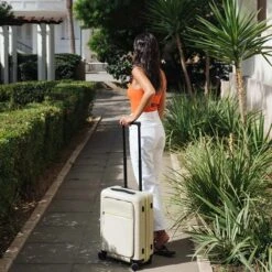 Kipling Supertaboo Marine Navy 10 Kipling Supertaboo Marine Navy -Ospre Koffers Winkel image 3545