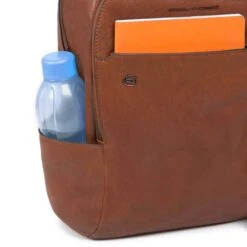 Piquadro Black Square Computer Backpack With IPad Compartment Tobacco -Ospre Koffers Winkel image 6777