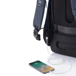 XD Design Bobby Hero Small Anti-diefstal Rugzak Navy -Ospre Koffers Winkel image 8714